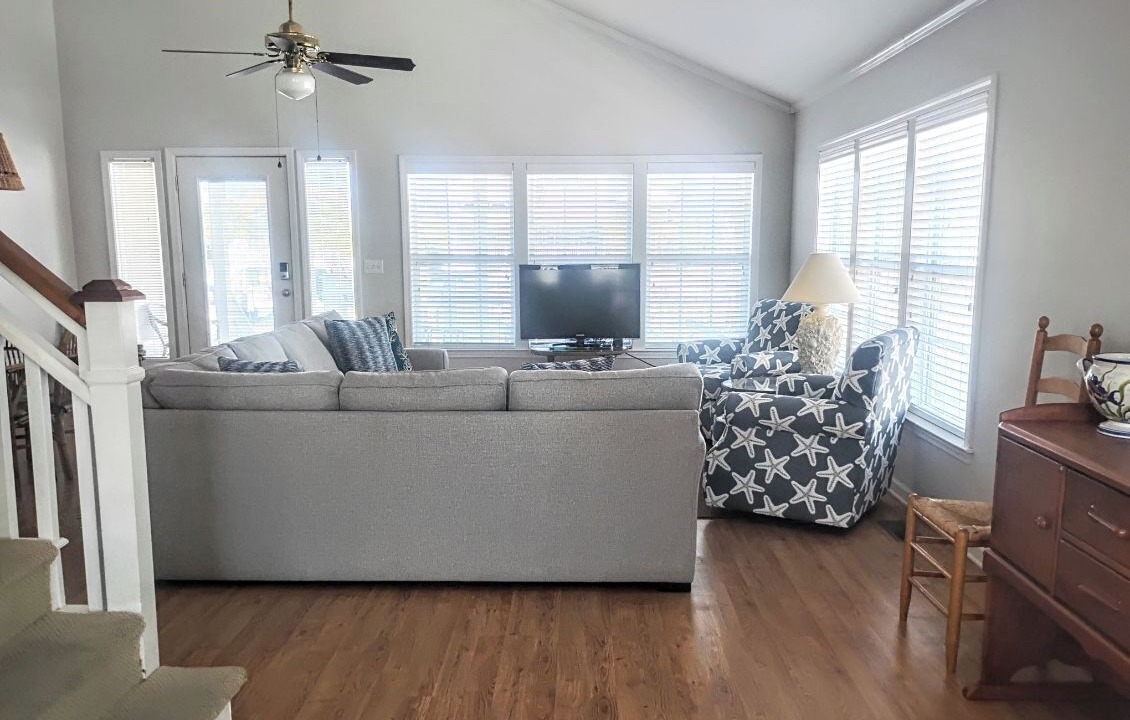 Photo of Livingroom in Ocean Isle Beach