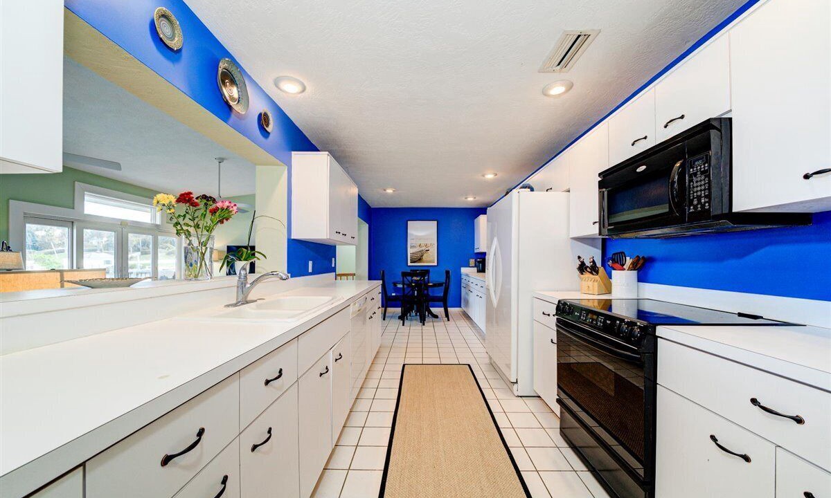 Photo of Kitchen in Harbor Bluffs