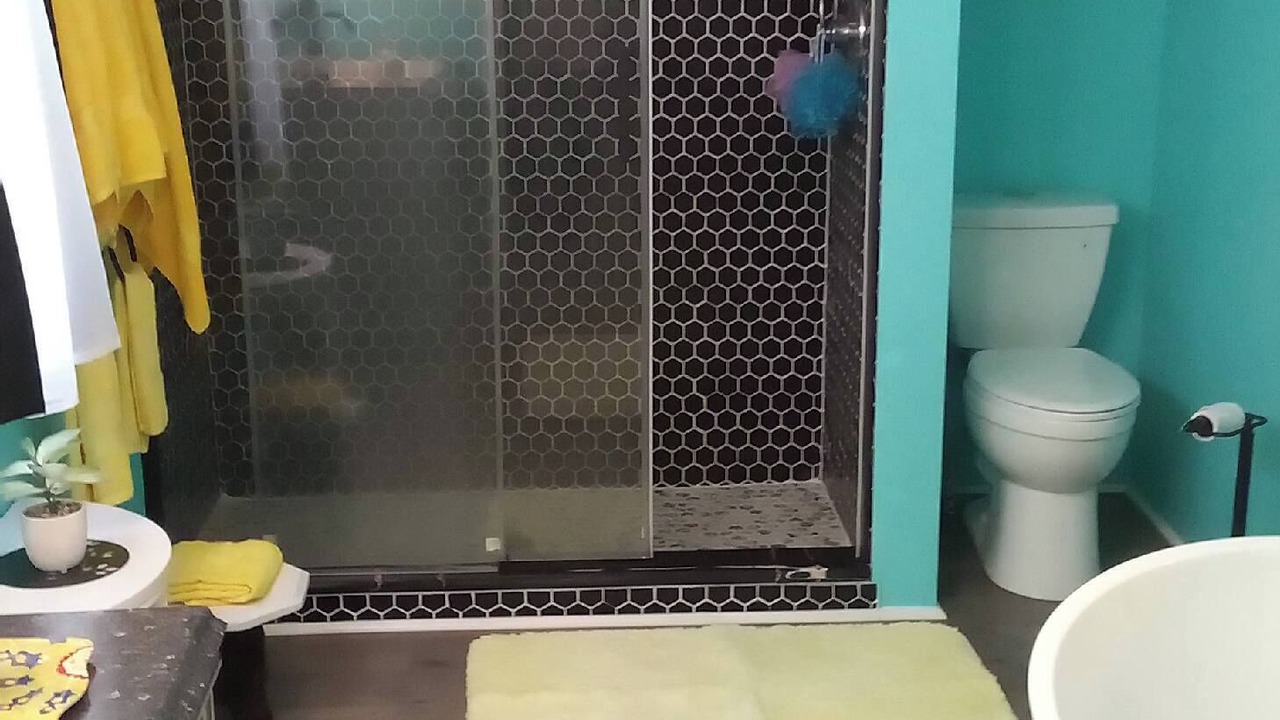 Photo of Bathroom in Sunset Beach