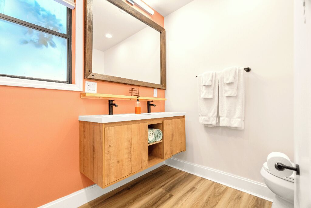 Photo of Bathroom in Treasure Island
