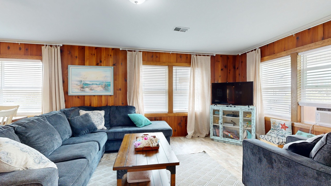 Photo of Livingroom in Holden Beach