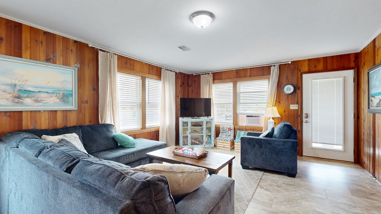 Photo of Livingroom in Holden Beach