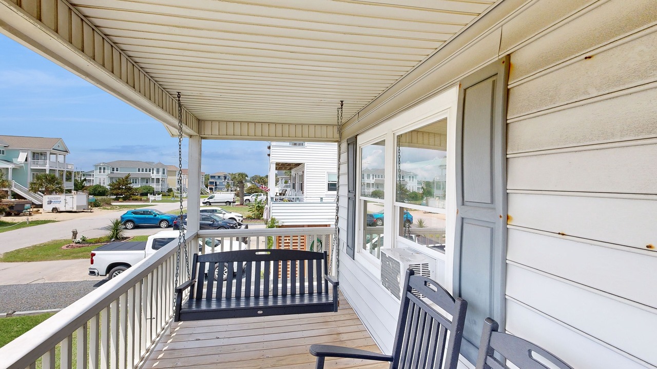 Photo of Patio Balcony in Holden Beach
