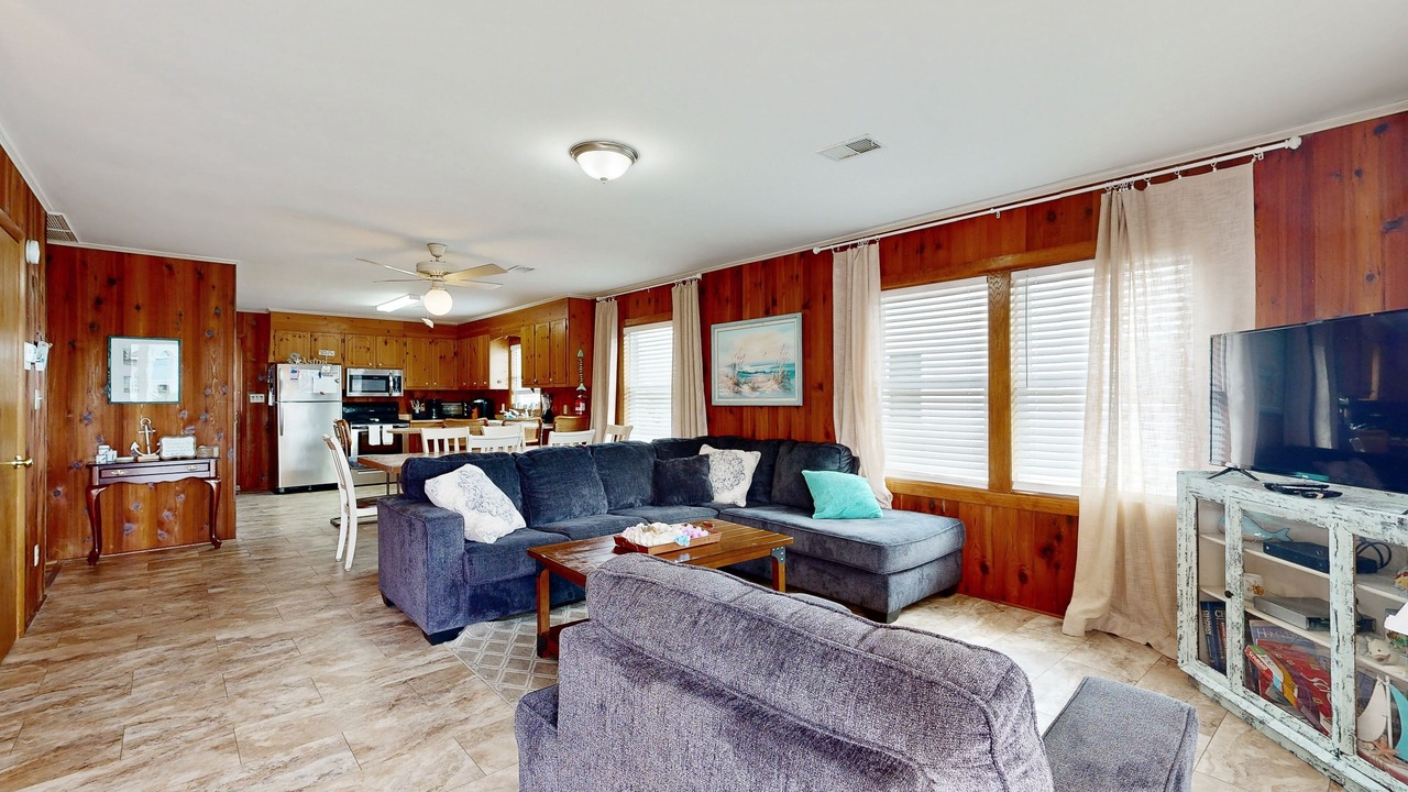 Photo of Livingroom in Holden Beach