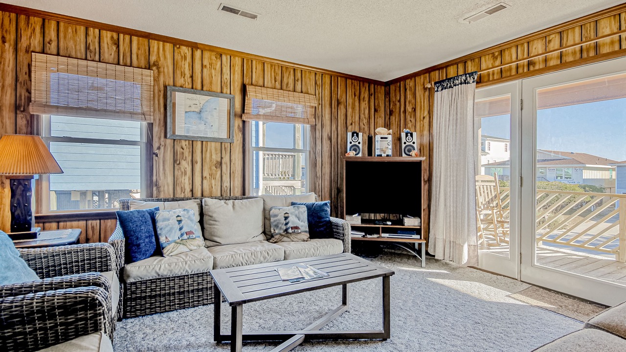 Photo of Livingroom in Holden Beach