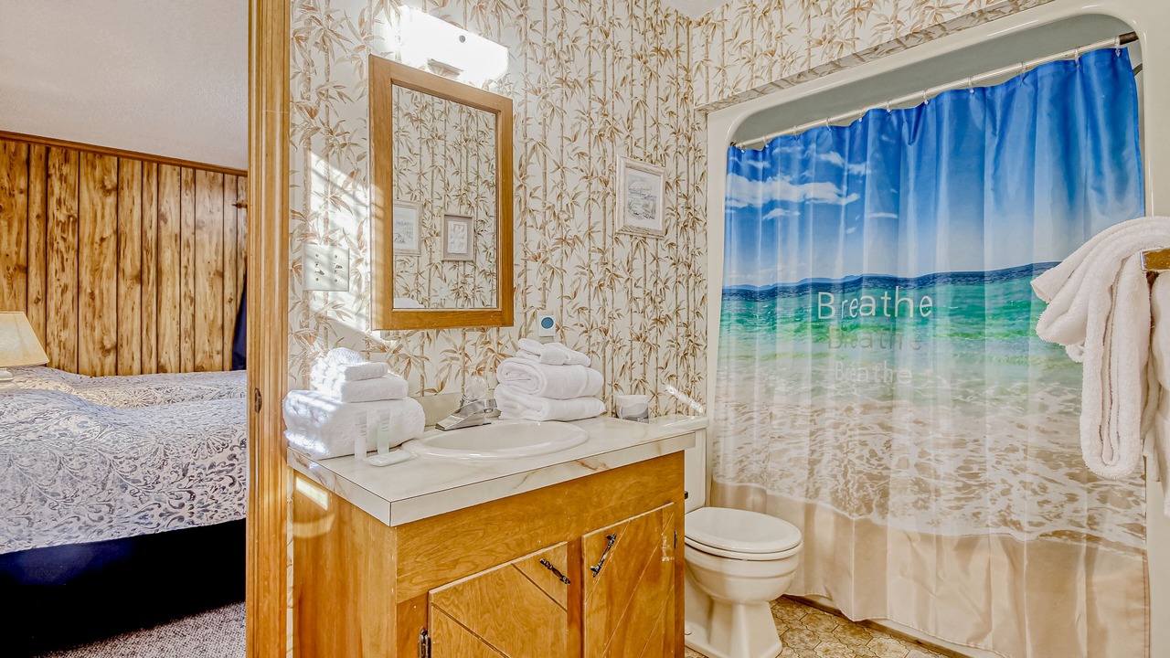 Photo of Bathroom in Holden Beach