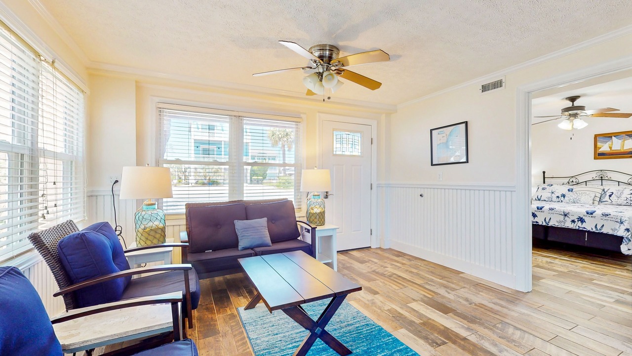 Photo of Livingroom in Holden Beach