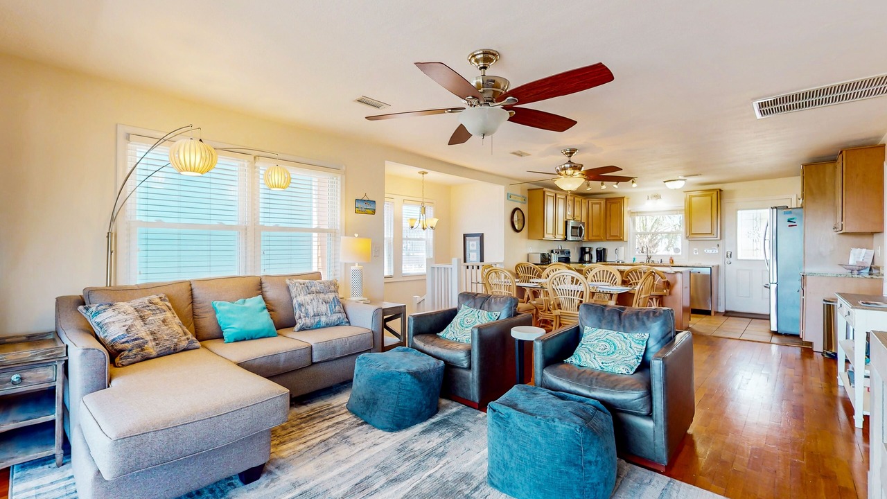 Photo of Livingroom in Holden Beach