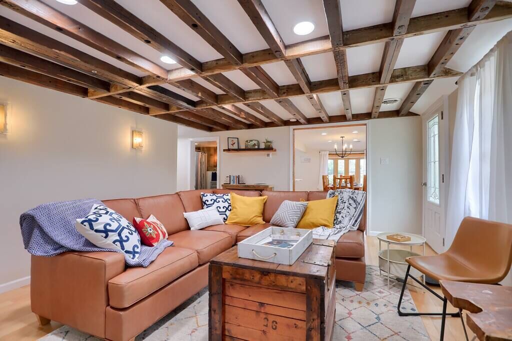 Photo of Livingroom in New Providence