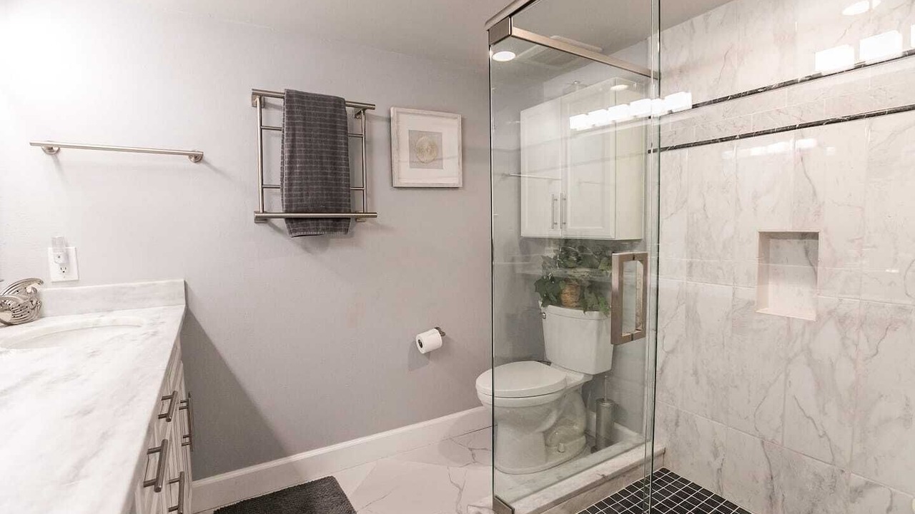 Photo of Bathroom in Capri Isle