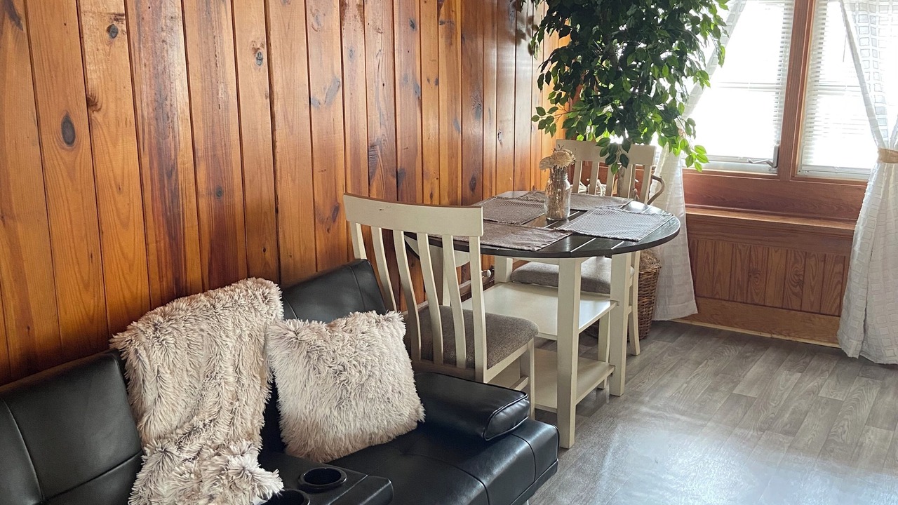 Photo of Livingroom in White Lake