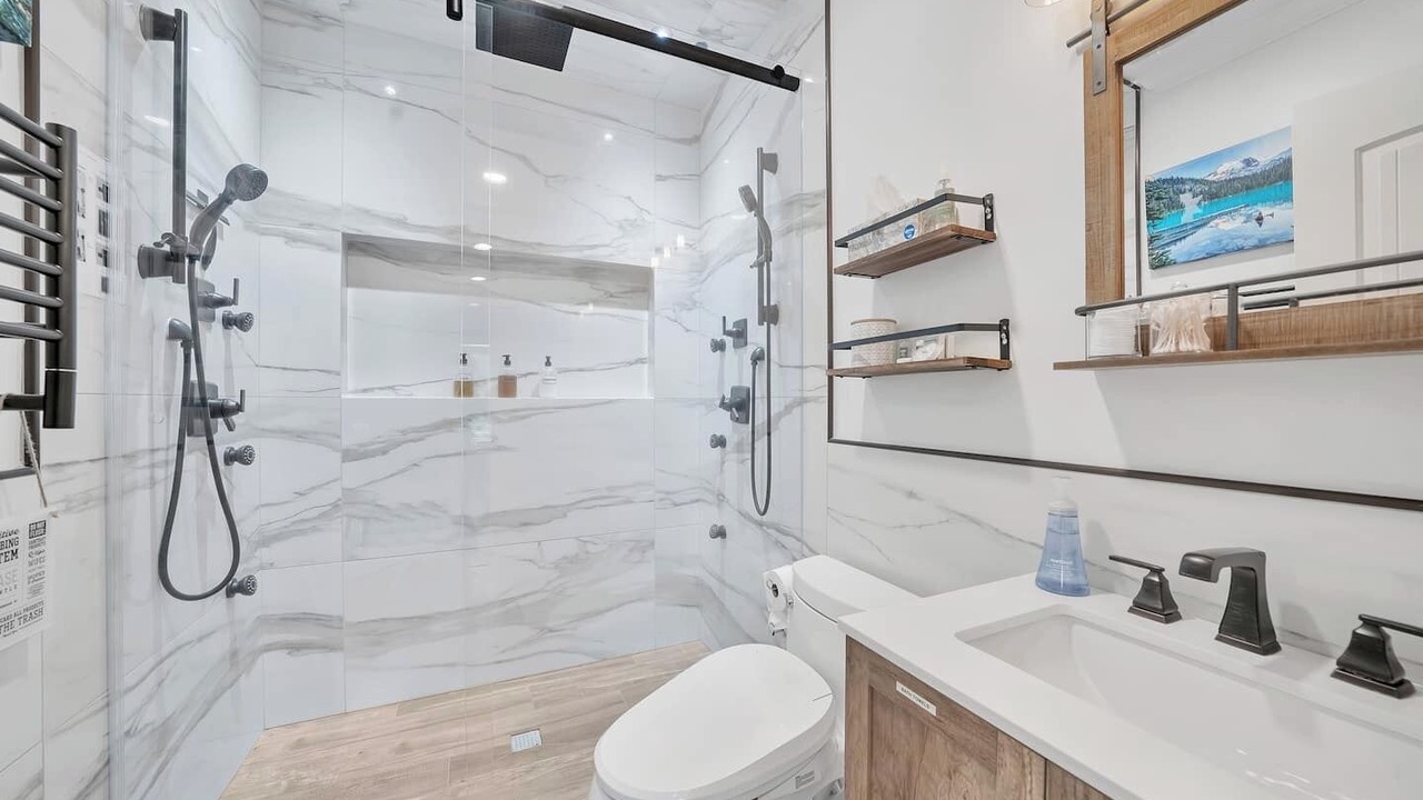 Photo of Bathroom in Highland Lake
