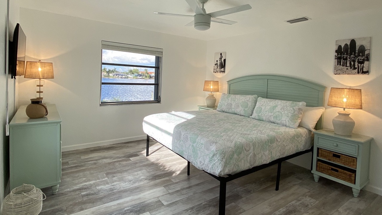 Photo of Bedroom in Eight Lakes