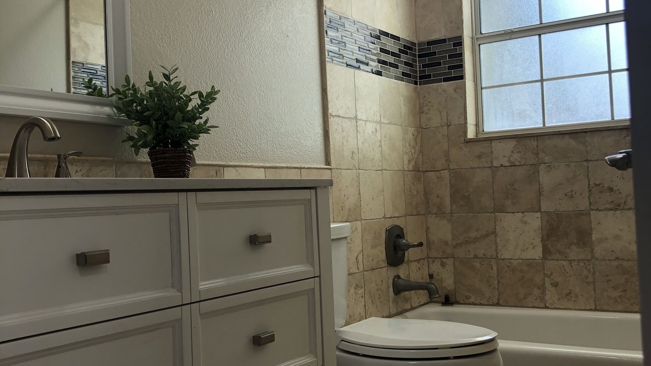 Photo of Bathroom in Seminole