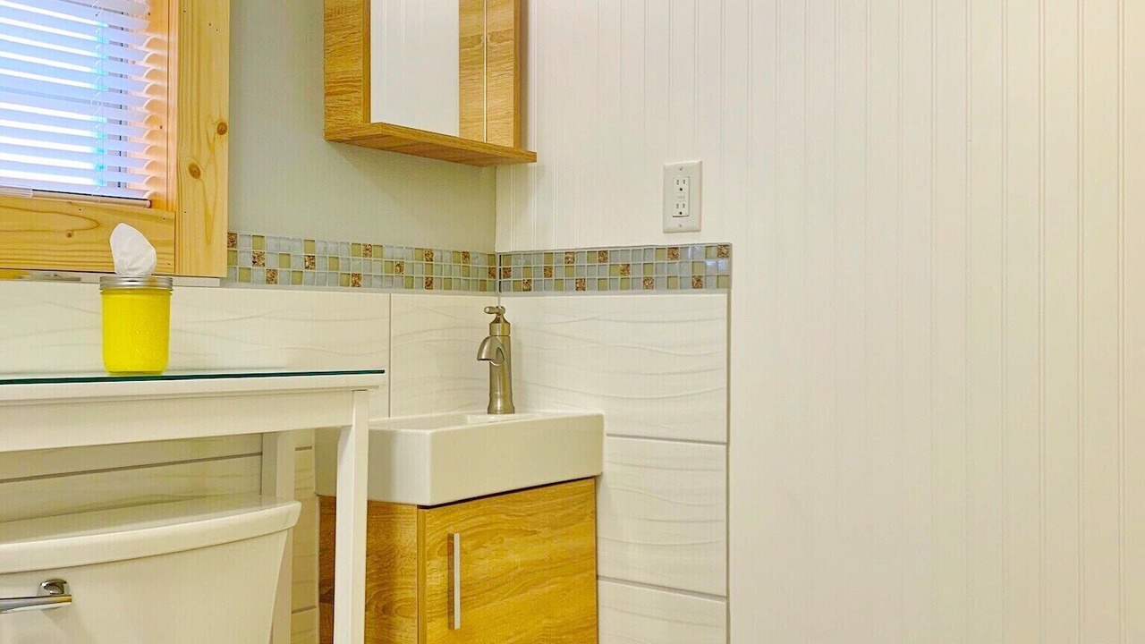 Photo of Bathroom in Treasure Island