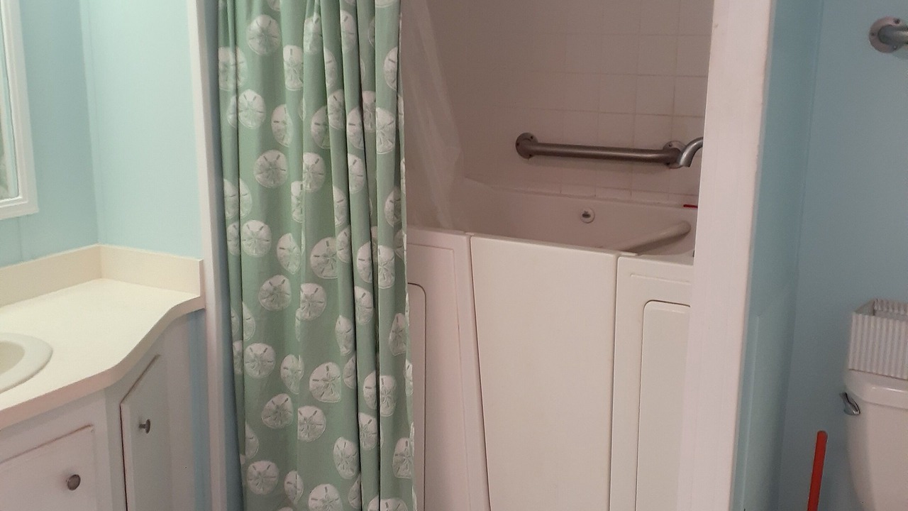 Photo of Bathroom in Largo