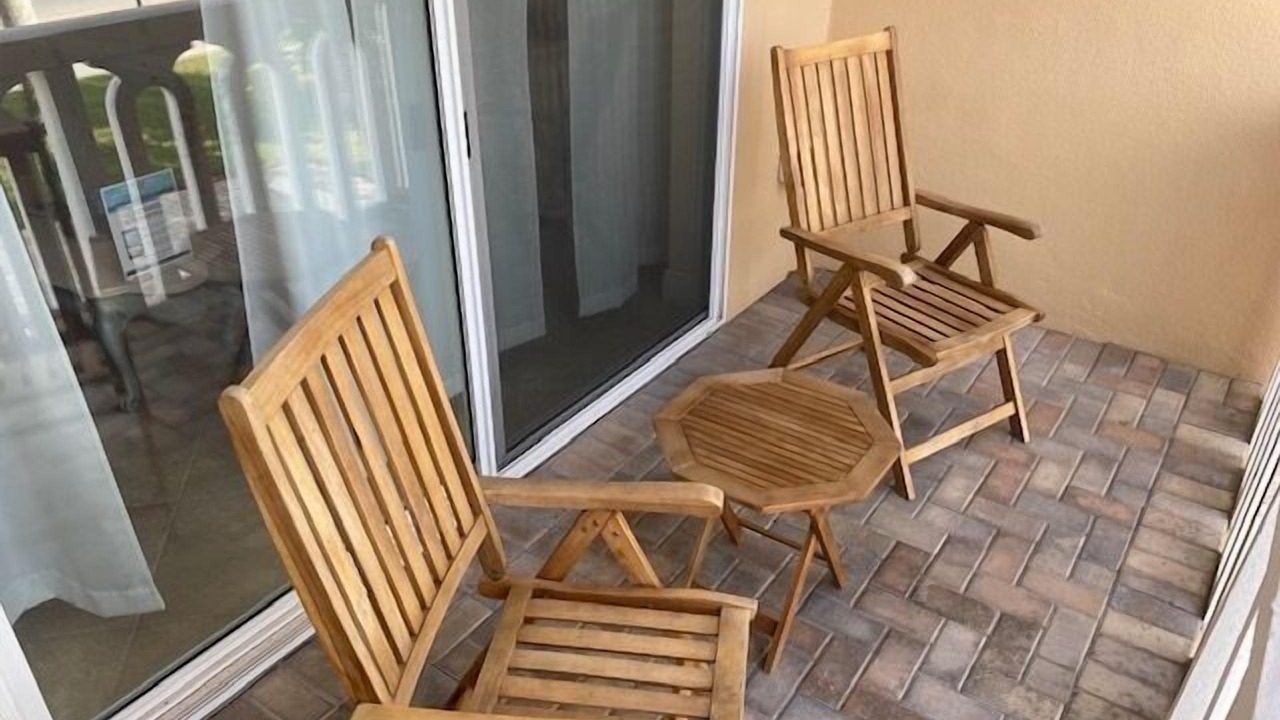 Photo of Patio Balcony in Capri Isle