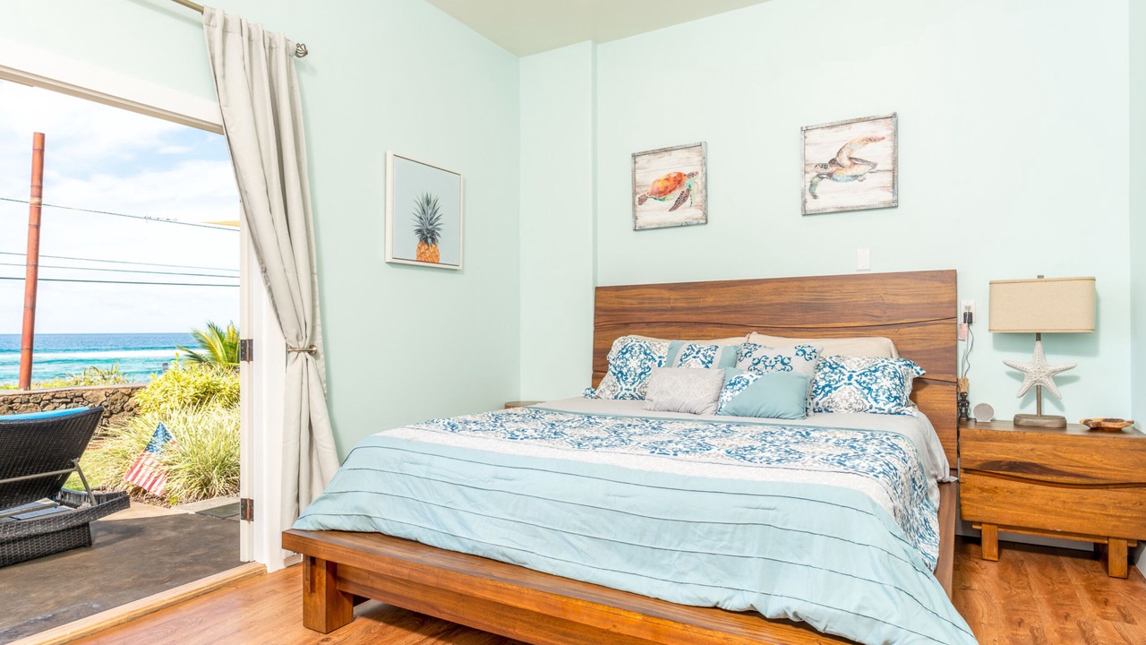 Photo of Bedroom in Kahaluu Bay