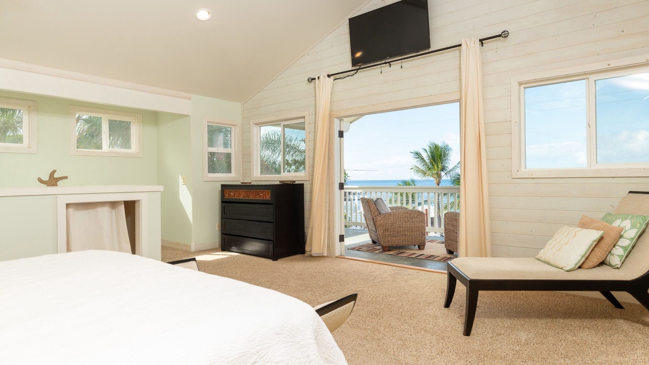 Photo of Bedroom in Kahaluu Bay