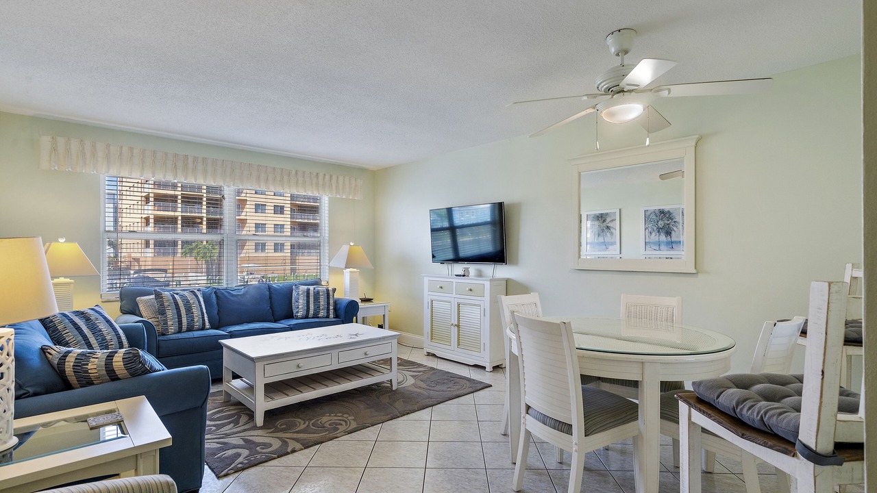 Photo of Livingroom in Treasure Island