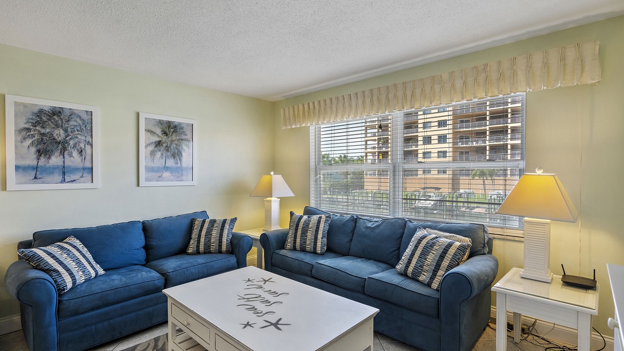 Photo of Livingroom in Treasure Island
