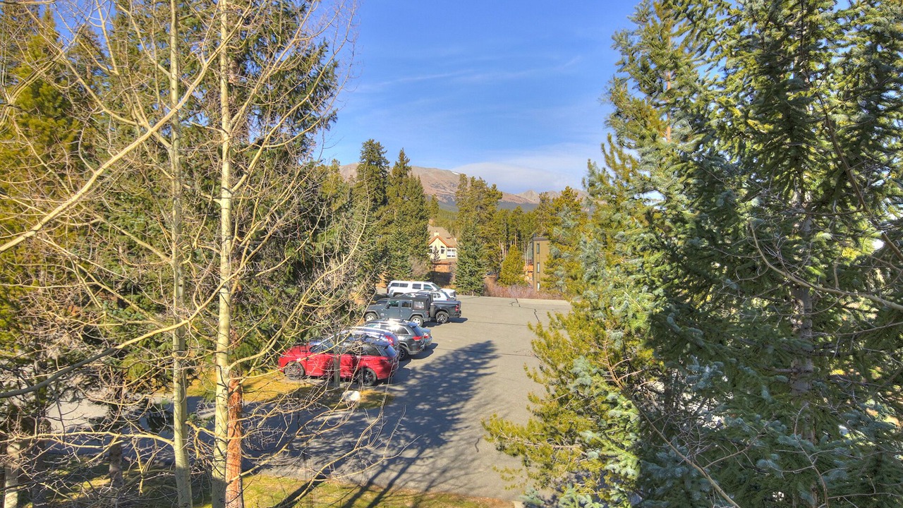 Photo of Others in Peak 8