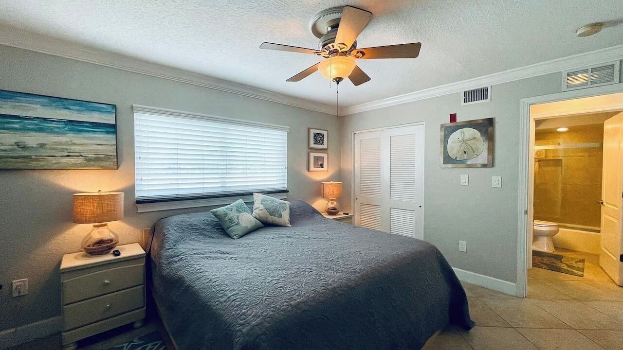 Photo of Bedroom in Capri Isle