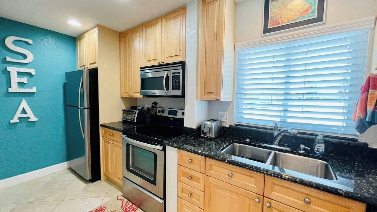 Photo of Kitchen in Capri Isle