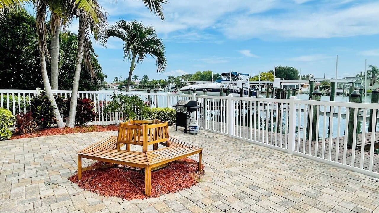 Photo of Patio Balcony in Capri Isle