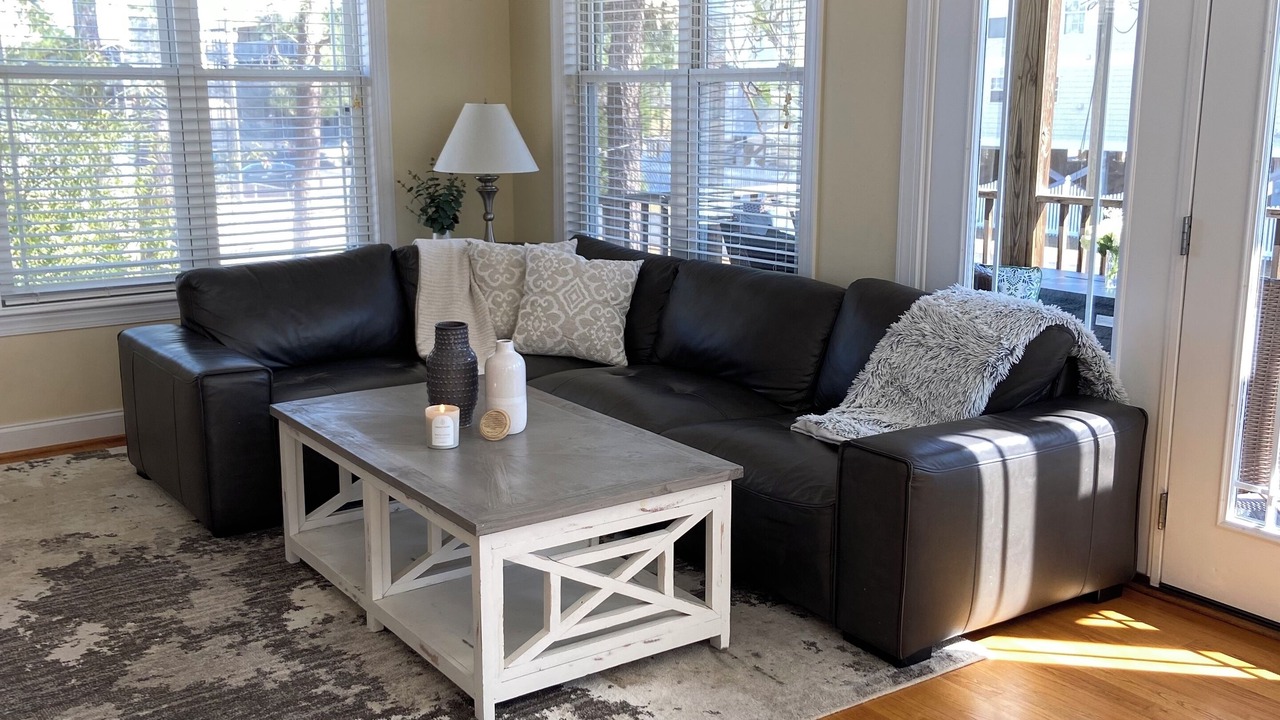 Photo of Livingroom in White Lake