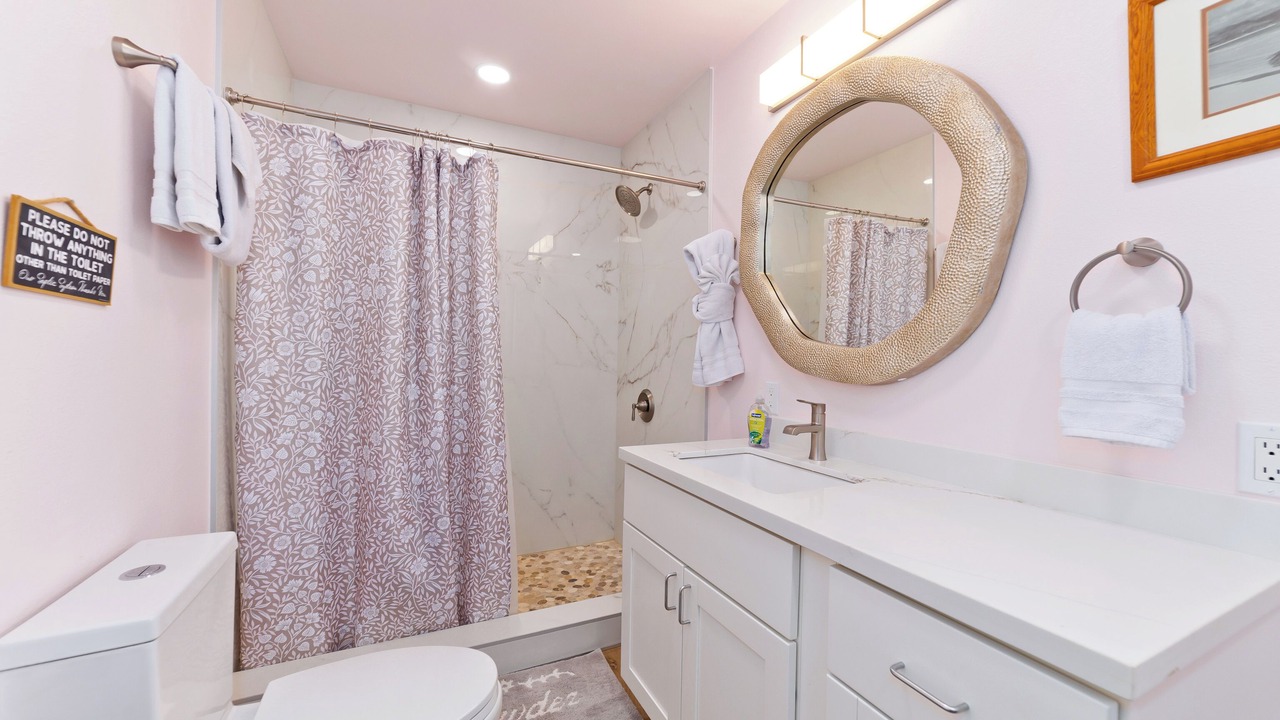 Photo of Bathroom in Waikoloa Village