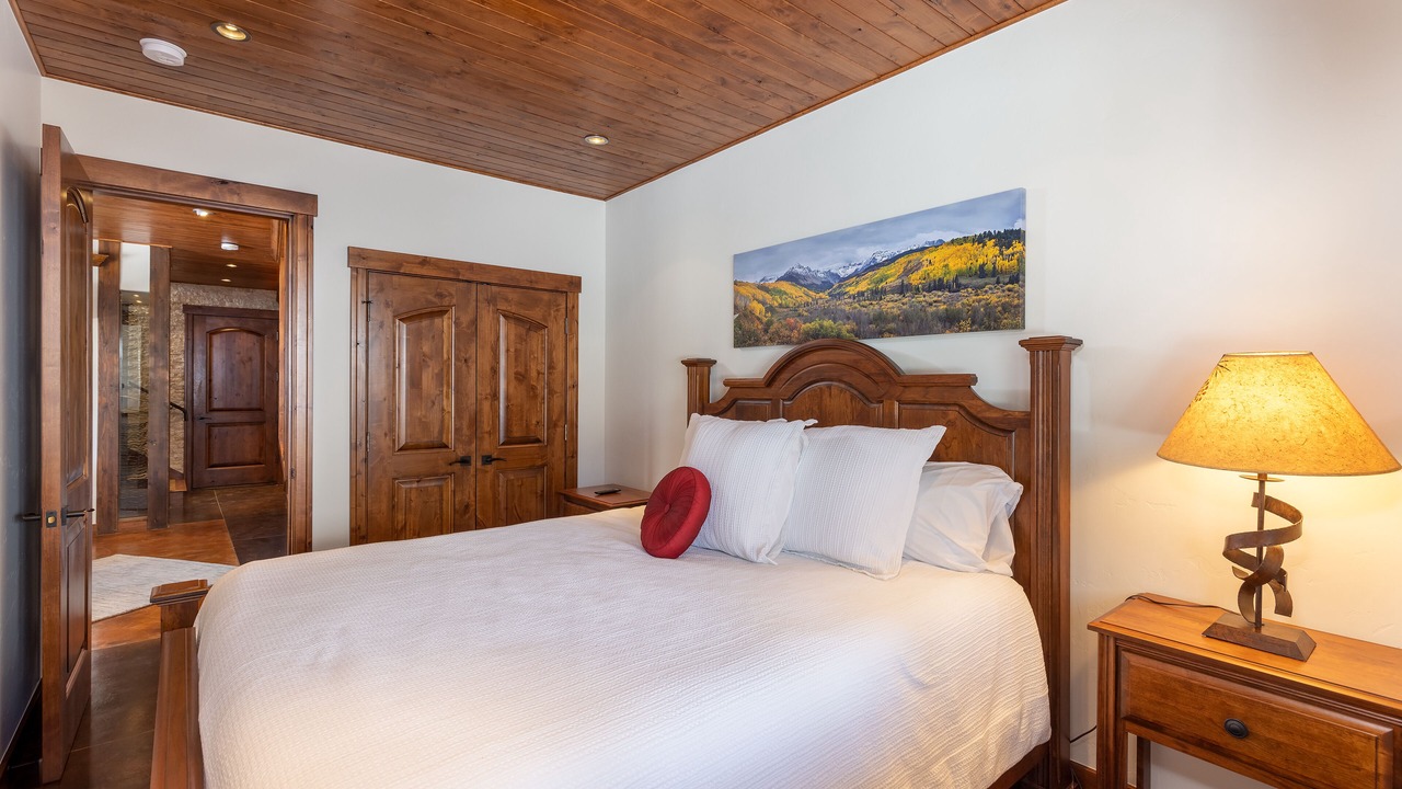 Photo of Bedroom in Blue River