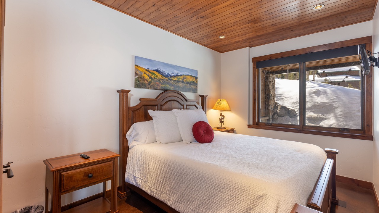 Photo of Bedroom in Blue River