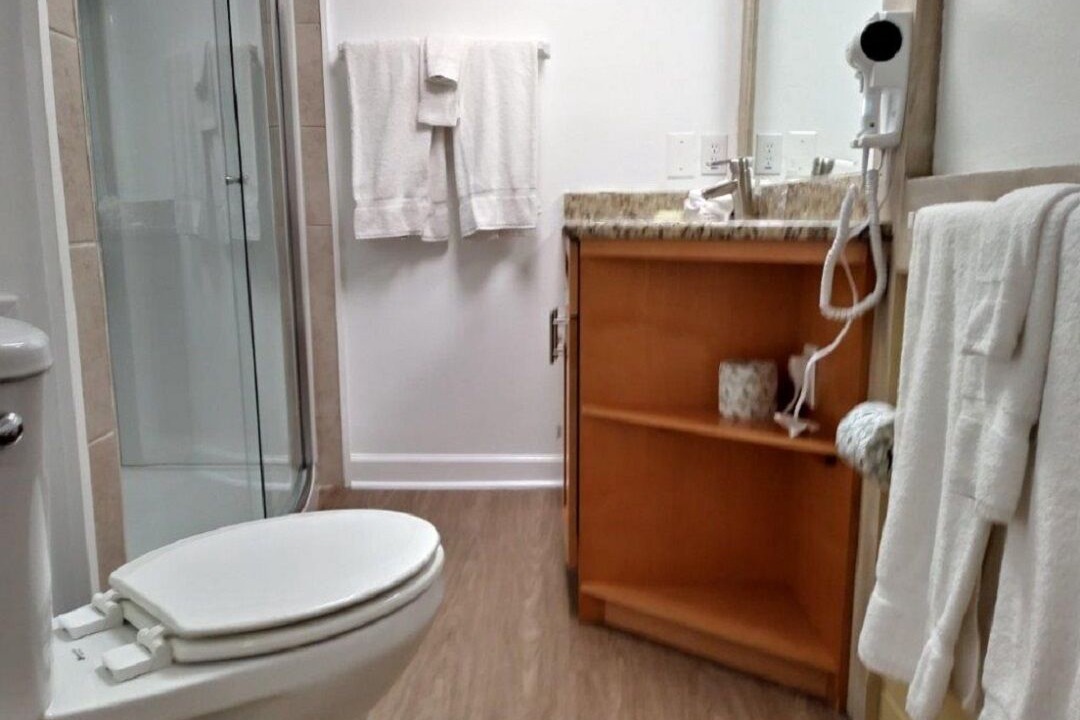 Photo of Bathroom in Treasure Island