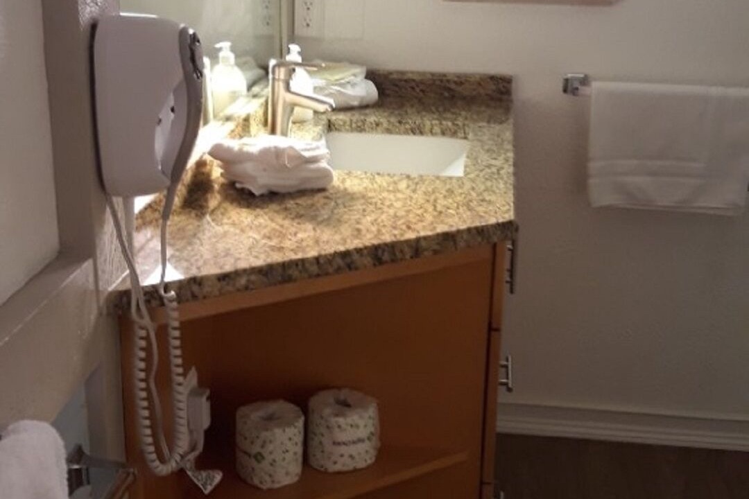 Photo of Bathroom in Treasure Island