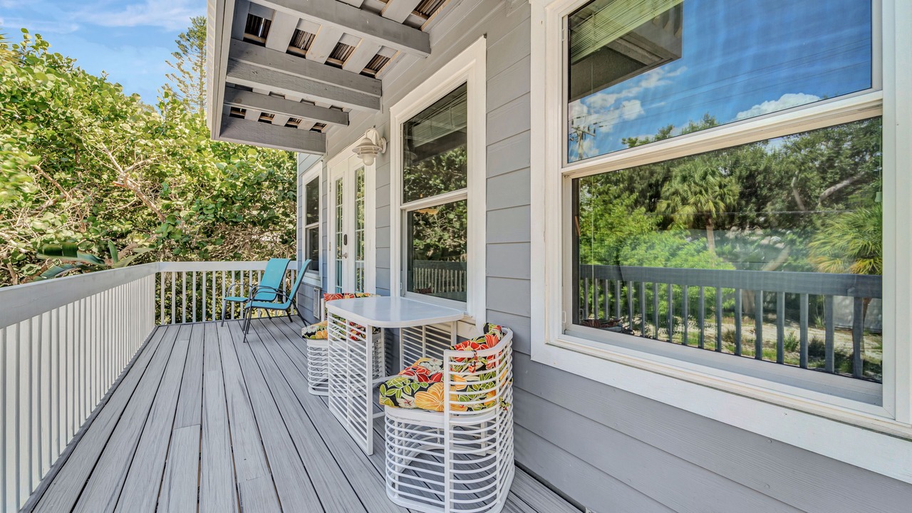 Photo of Patio Balcony in Bay Isle