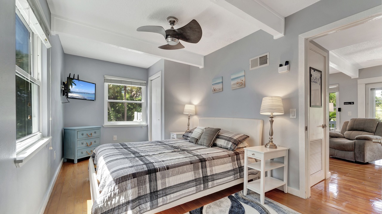 Photo of Bedroom in Bay Isle