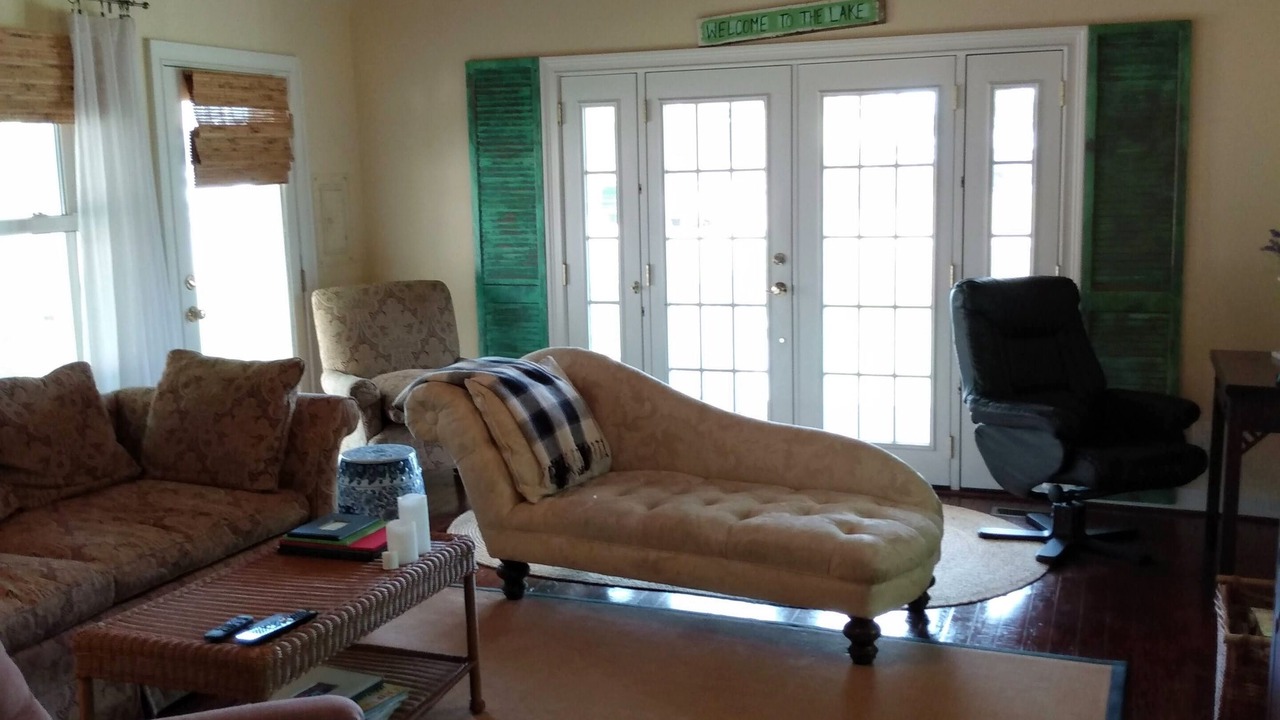 Photo of Livingroom in Lake Waccamaw