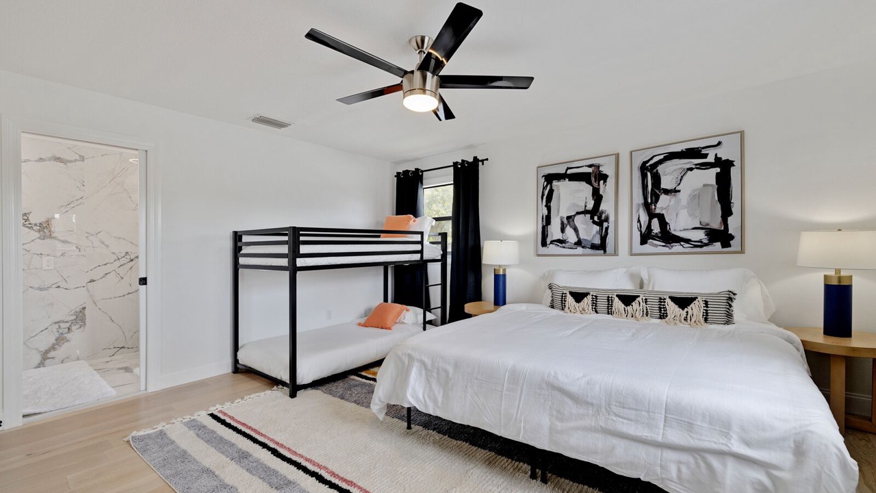Photo of Bedroom in Harbor Hills