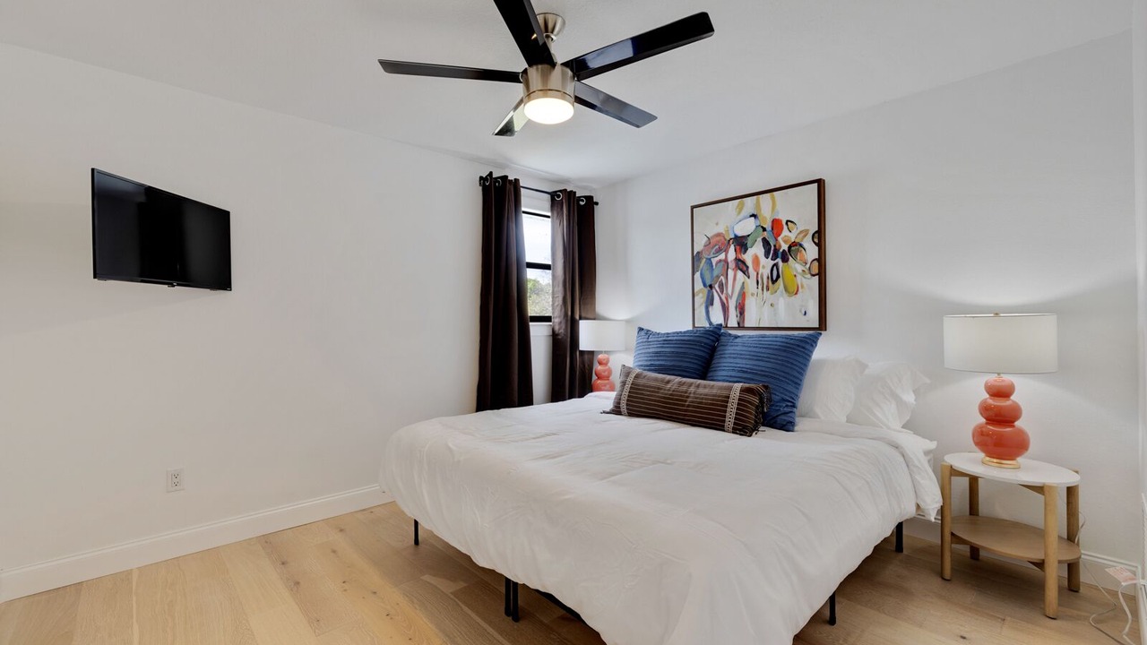 Photo of Bedroom in Harbor Hills