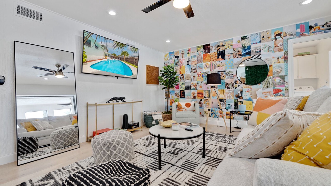 Photo of Livingroom in Harbor Hills