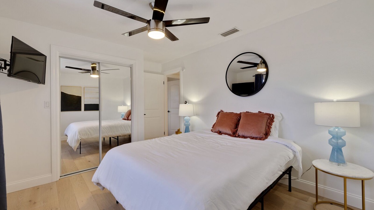 Photo of Bedroom in Harbor Hills