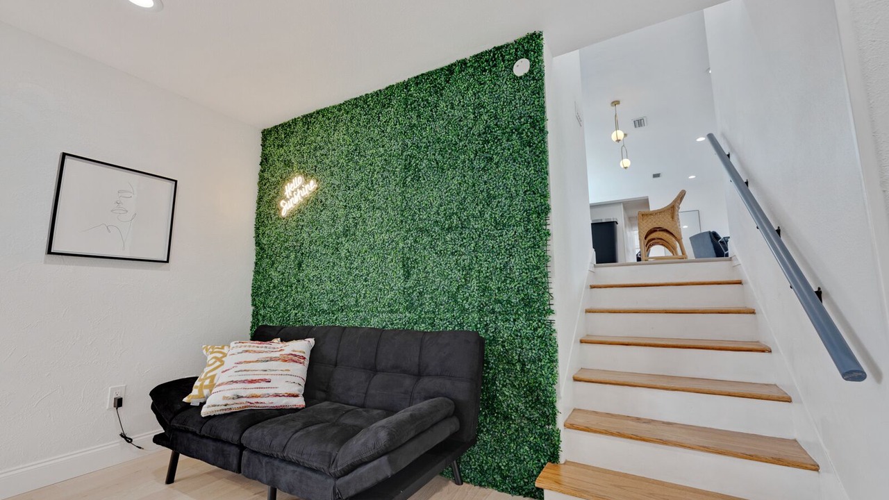 Photo of Livingroom in Harbor Hills