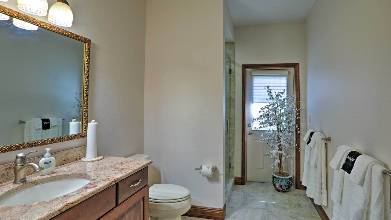 Photo of Bathroom in Seminole