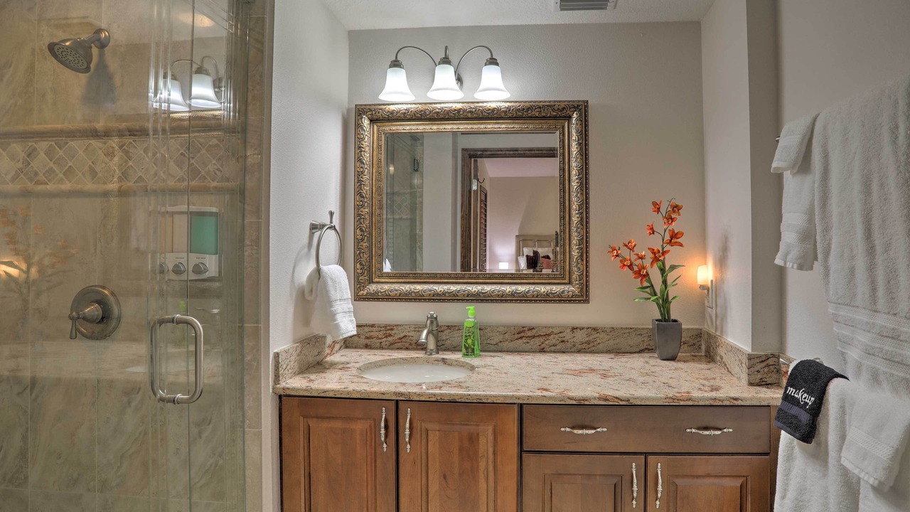 Photo of Bathroom in Seminole