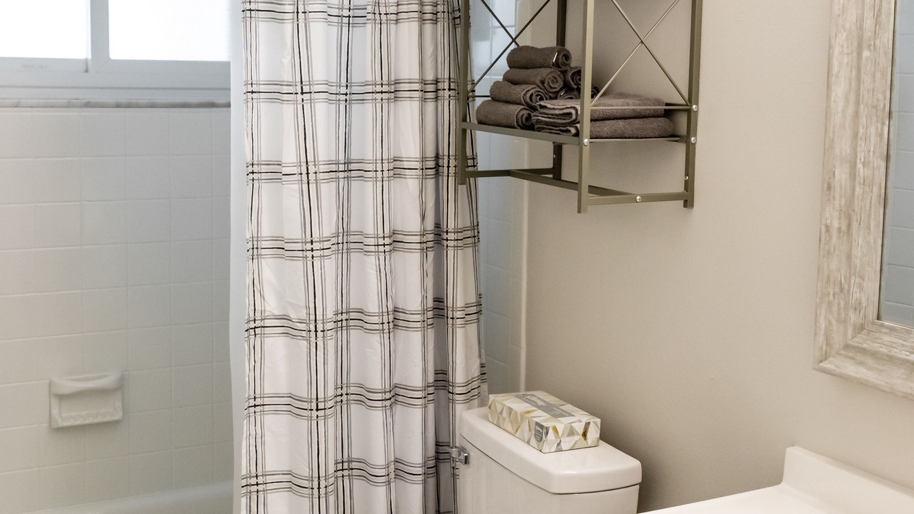 Photo of Bathroom in Anona