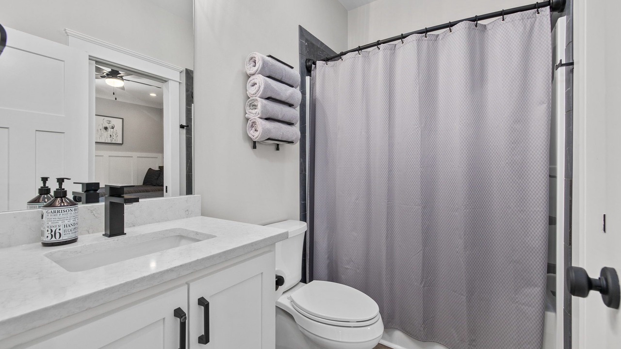 Photo of Bathroom in Cherry Grove Beach
