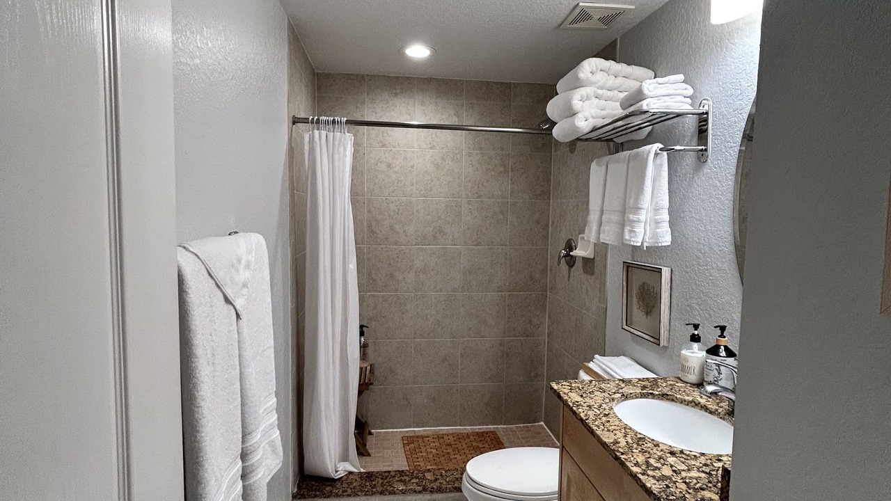 Photo of Bathroom in Treasure Island