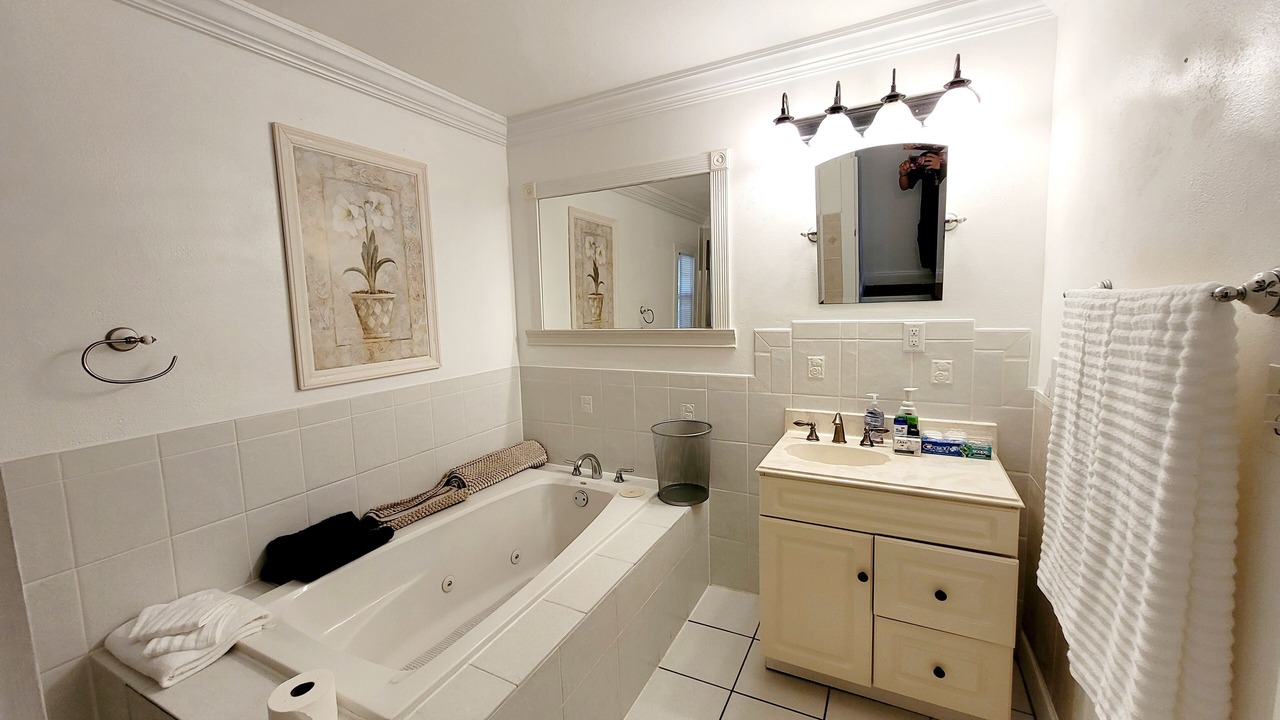 Photo of Bathroom in Sun Bay South