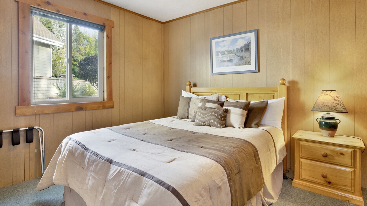 Photo of Bedroom in Big Bear Lake